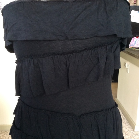 🎉 Black Tube Ruffled Dress 🎉 - Picture 5 of 7